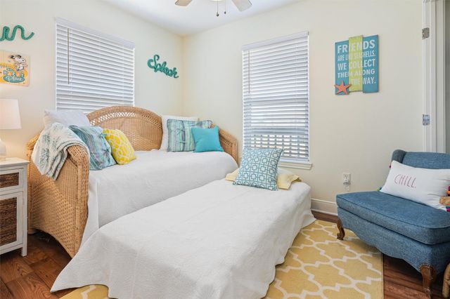 981 S Stingaree Drive, Crystal Beach, TX 77650