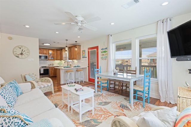 981 S Stingaree Drive, Crystal Beach, TX 77650