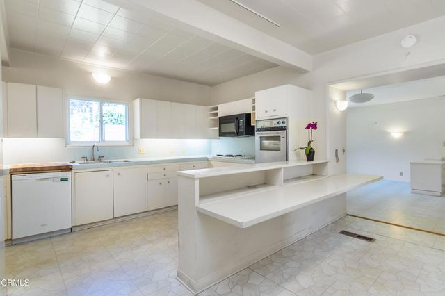 301 Orange Grove Avenue, South Pasadena, CA 91030