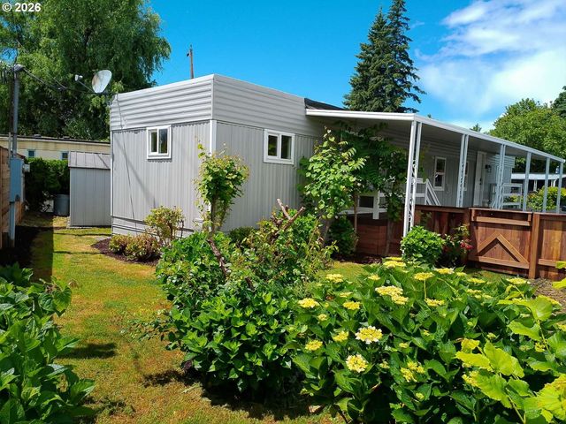 16745 Se DIVISION St 298, Portland, OR 97236
