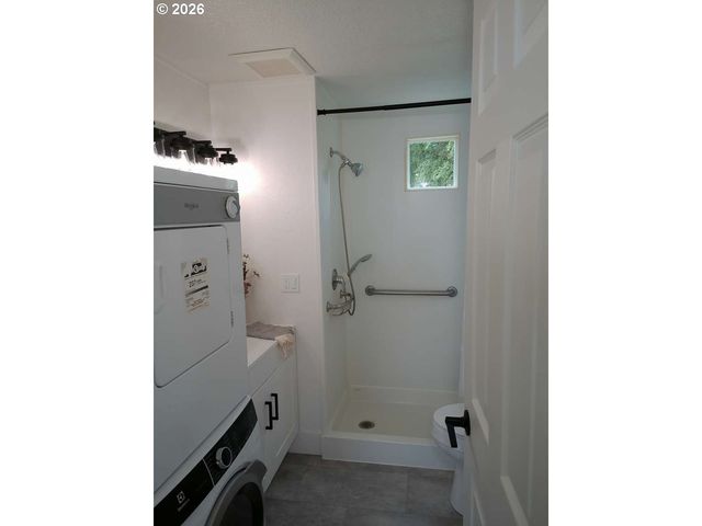 16745 Se DIVISION St 298, Portland, OR 97236