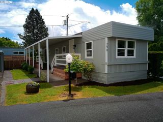 16745 Se DIVISION St 298, Portland, OR 97236