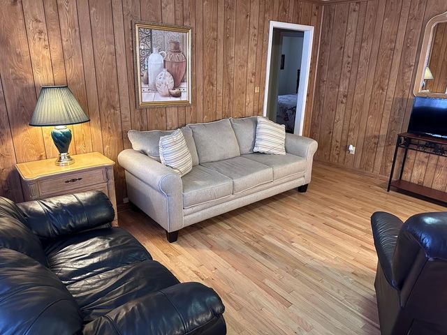 44 Laura Street, Robbinsville, NC 28771