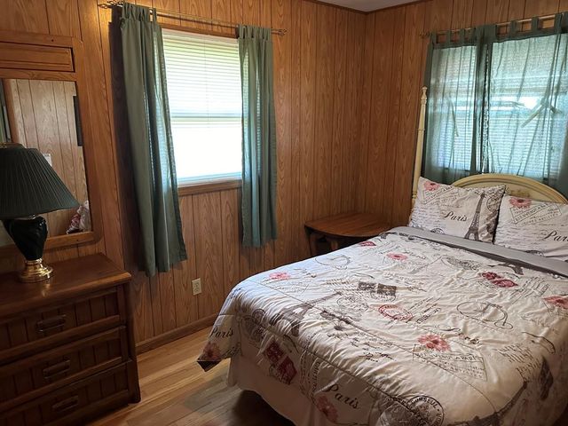 44 Laura Street, Robbinsville, NC 28771