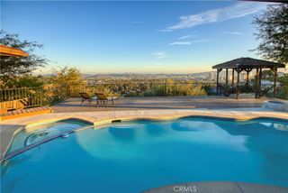 1625 Oakengate Drive, Glendale, CA 91207