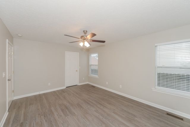 204 Vintage Cir, Hendersonville, TN 37075