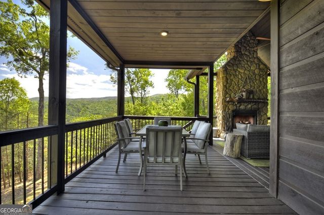 46 Cochise Road, Blue Ridge, GA 30513