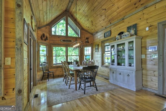 46 Cochise Road, Blue Ridge, GA 30513