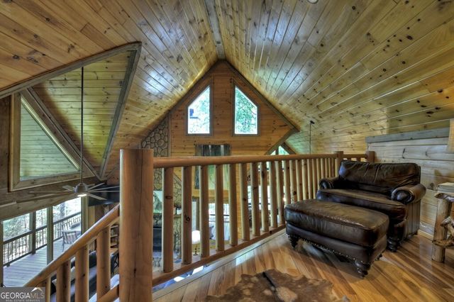 46 Cochise Road, Blue Ridge, GA 30513