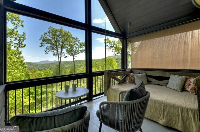 46 Cochise Road, Blue Ridge, GA 30513