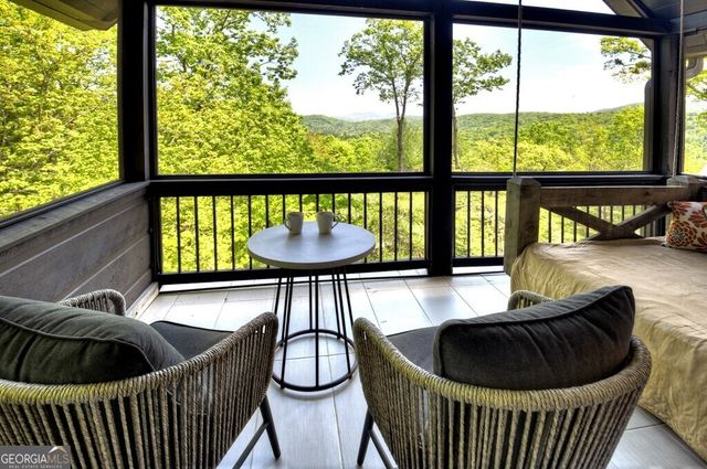 46 Cochise Road, Blue Ridge, GA 30513