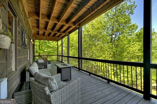 46 Cochise Road, Blue Ridge, GA 30513