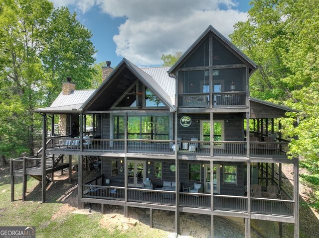 46 Cochise Road, Blue Ridge, GA 30513