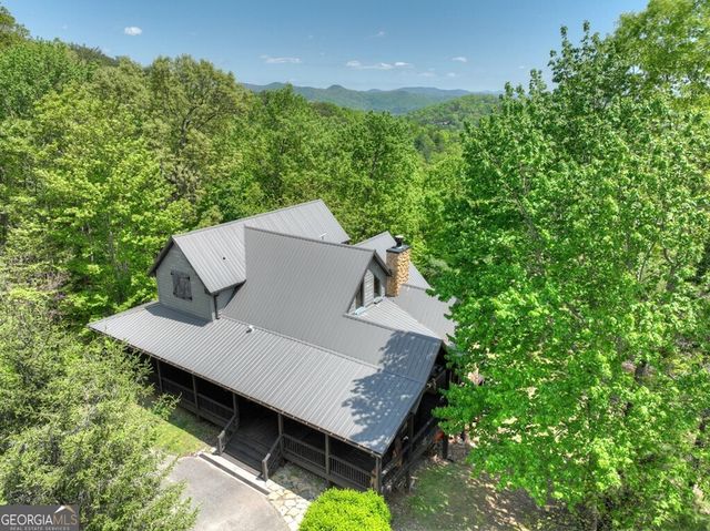 46 Cochise Road, Blue Ridge, GA 30513