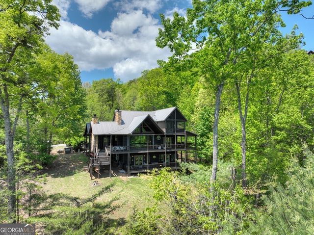 46 Cochise Road, Blue Ridge, GA 30513