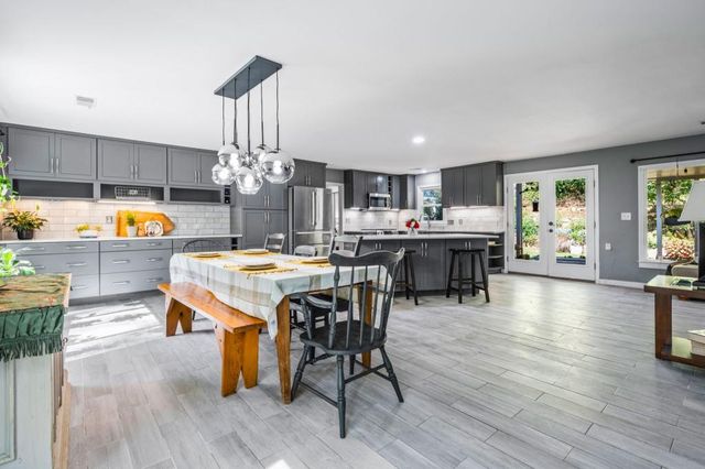 231 Breeze Hill Lane, Canton, GA 30114