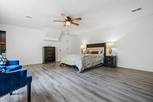 231 Breeze Hill Lane, Canton, GA 30114
