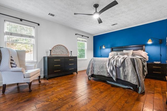 231 Breeze Hill Lane, Canton, GA 30114