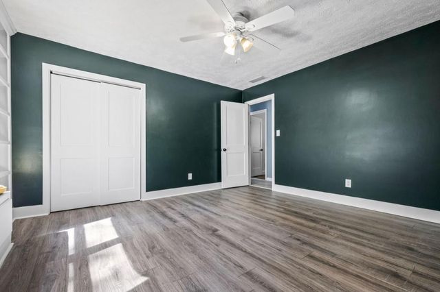 231 Breeze Hill Lane, Canton, GA 30114