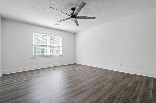 231 Breeze Hill Lane, Canton, GA 30114