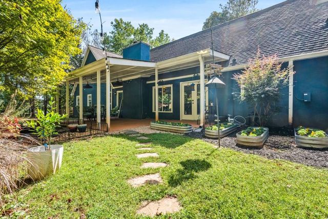 231 Breeze Hill Lane, Canton, GA 30114