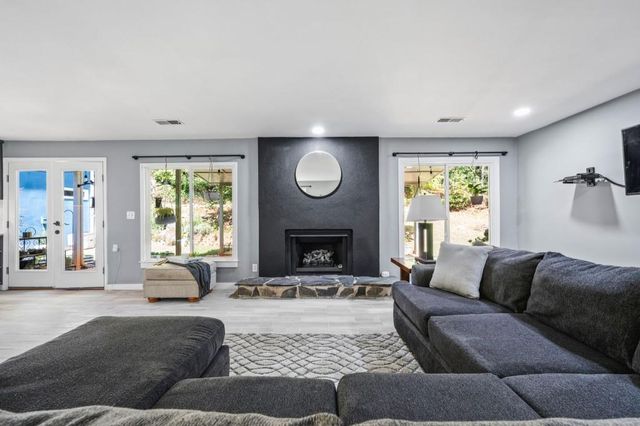 231 Breeze Hill Lane, Canton, GA 30114