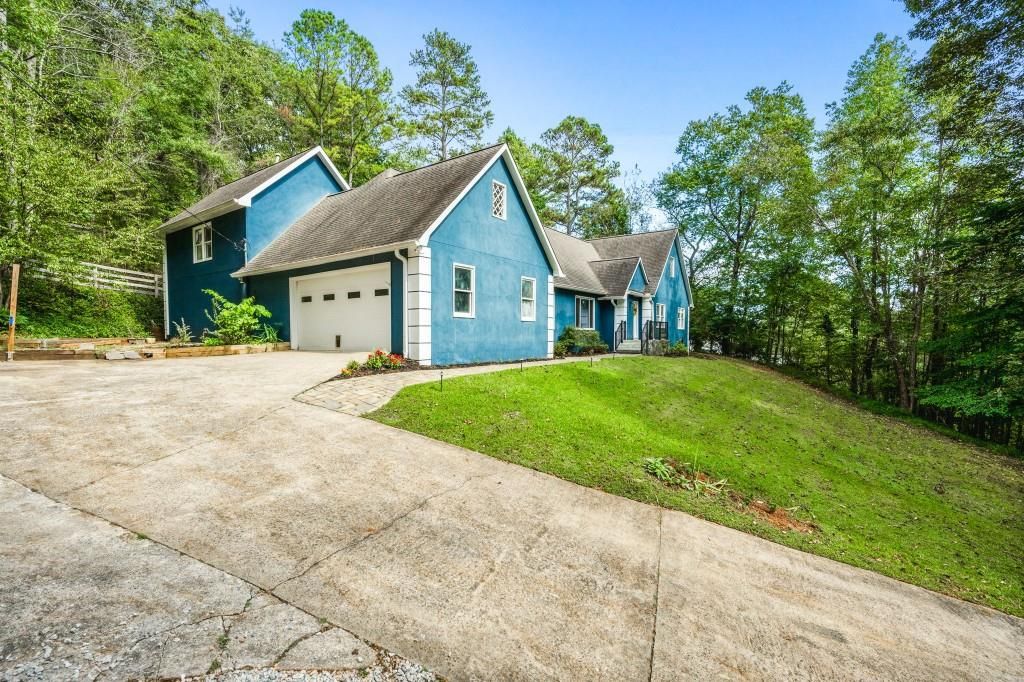 231 Breeze Hill Lane, Canton, GA 30114