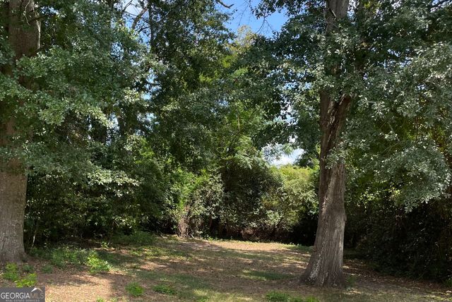 148 Holmes Street, Barnesville, GA 30204