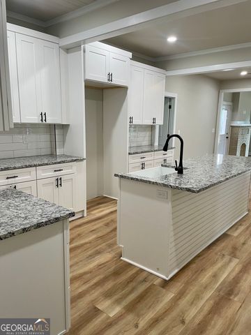148 Holmes Street, Barnesville, GA 30204