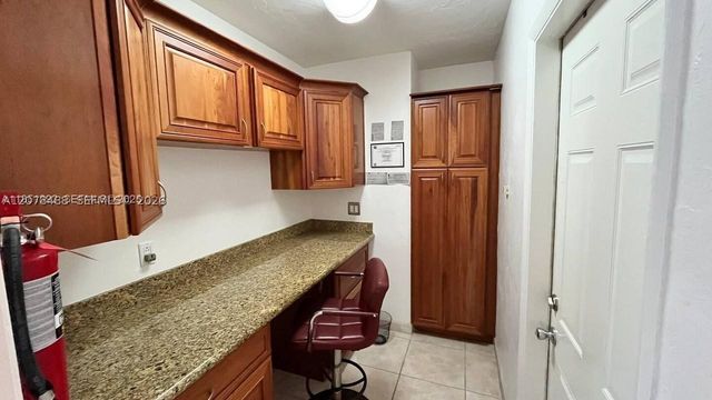 2424 SE 9th St 2424, Pompano Beach, FL 33062