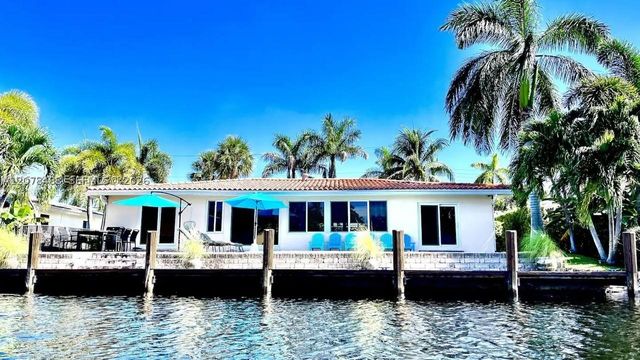 2424 SE 9th St 2424, Pompano Beach, FL 33062