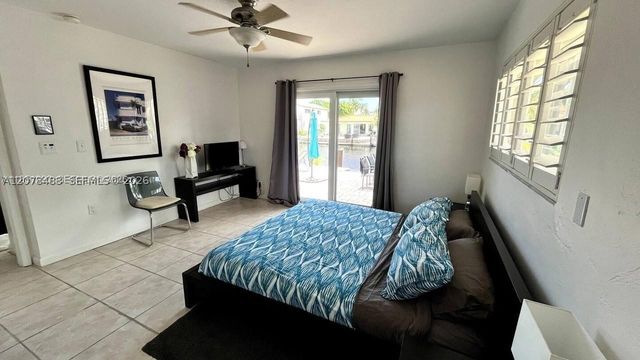 2424 SE 9th St 2424, Pompano Beach, FL 33062