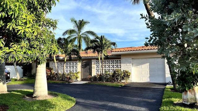 2424 SE 9th St 2424, Pompano Beach, FL 33062