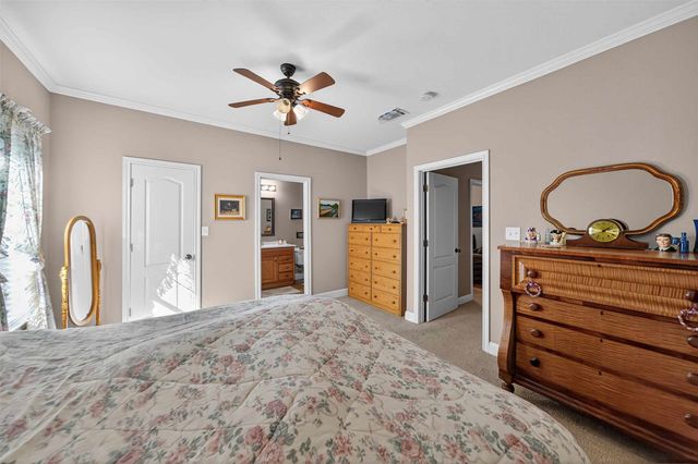 517 Wildewood Drive, Chandler, TX 75758