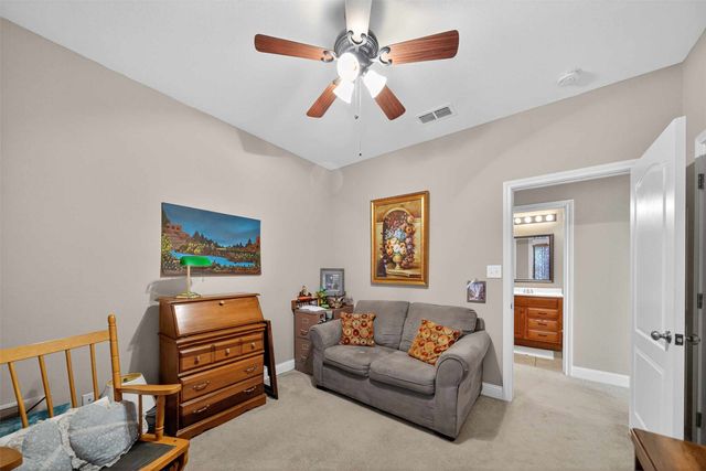 517 Wildewood Drive, Chandler, TX 75758