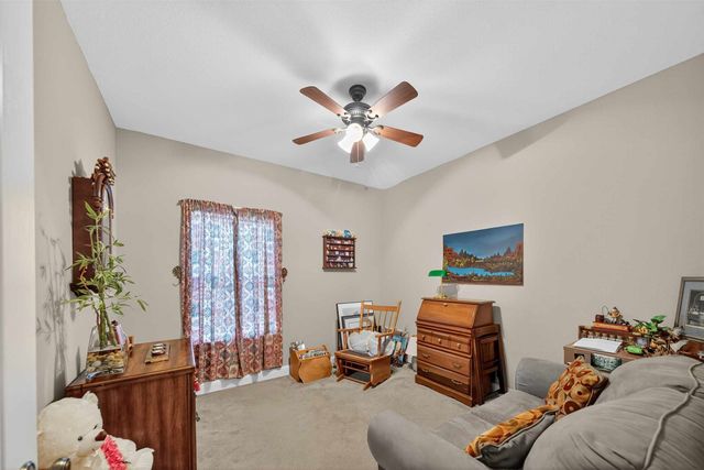 517 Wildewood Drive, Chandler, TX 75758