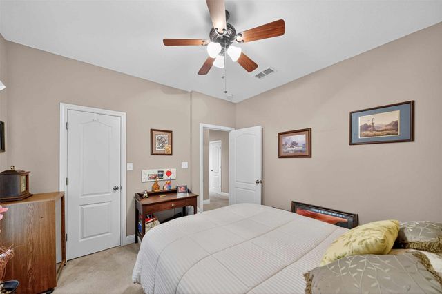 517 Wildewood Drive, Chandler, TX 75758