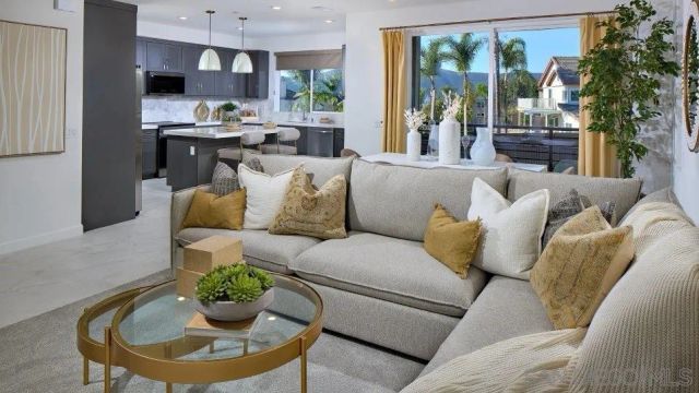 14013 Lilah Lane, San Diego, CA 92128
