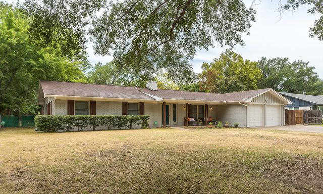 2221 N Mill Street, Lewisville, TX 75057