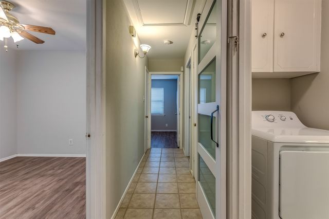 2221 N Mill Street, Lewisville, TX 75057