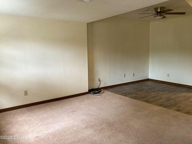 210 N Moffet Avenue, Joplin, MO 64801