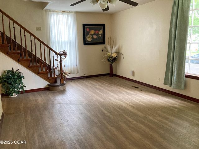 210 N Moffet Avenue, Joplin, MO 64801