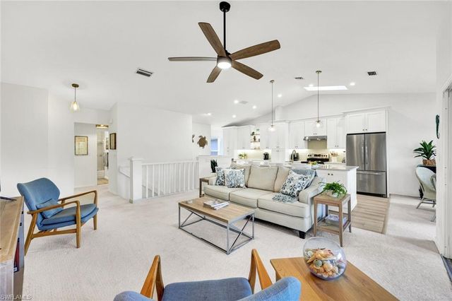 314 Emerald Bay CIR # I5, Naples, FL 34110