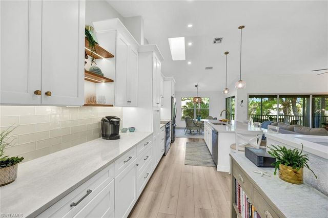 314 Emerald Bay CIR # I5, Naples, FL 34110