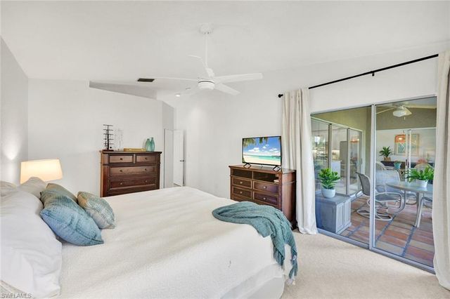 314 Emerald Bay CIR # I5, Naples, FL 34110