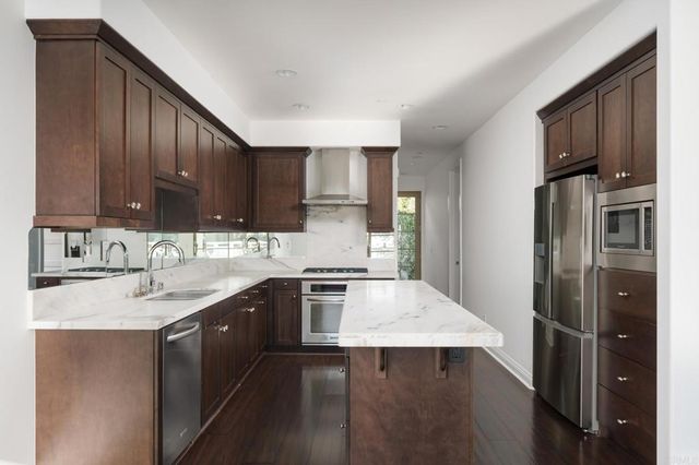 611 Stratford Ct, Del Mar, CA 92014