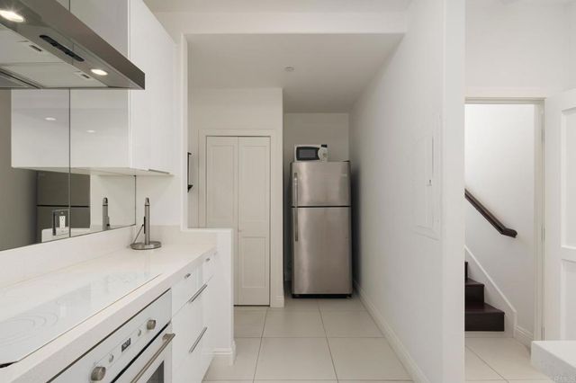 611 Stratford Ct, Del Mar, CA 92014