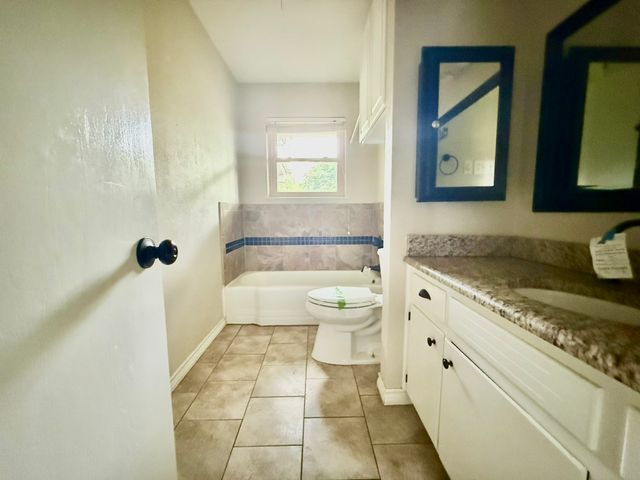 202 Juniper Street, Mansfield, TX 76063