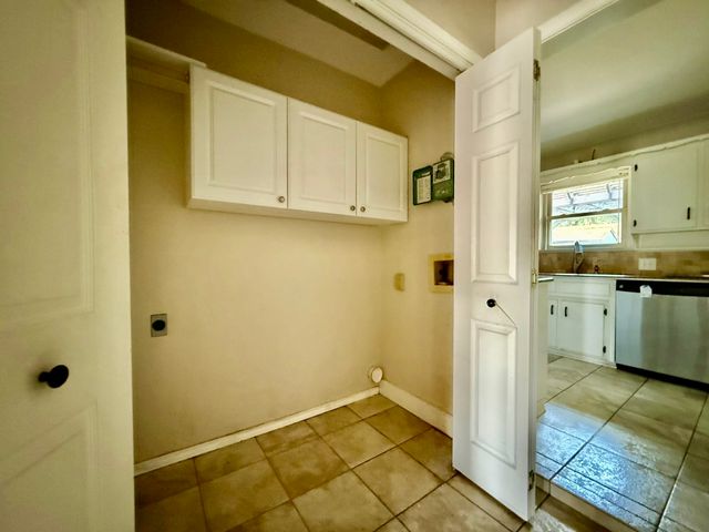 202 Juniper Street, Mansfield, TX 76063
