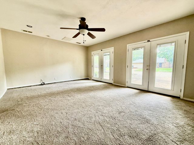 202 Juniper Street, Mansfield, TX 76063